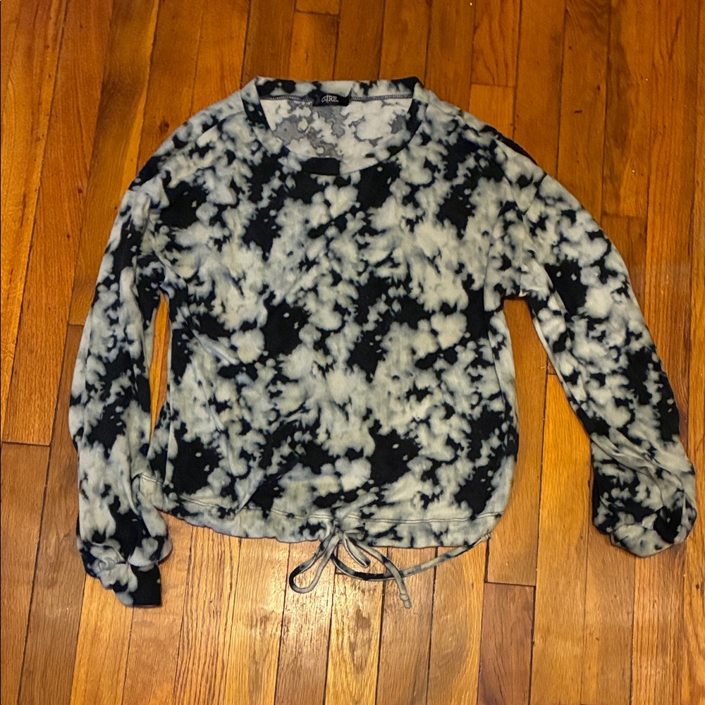 Tie-Dye Long Sleeve Top